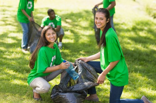 Professional garden waste collectors in Peckham